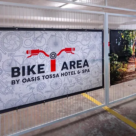 Ght Oasis Tossa & ホテル トッサ・デ・マール