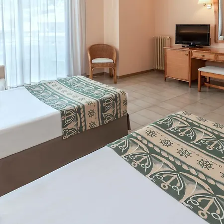 Ght Oasis Tossa & 4*