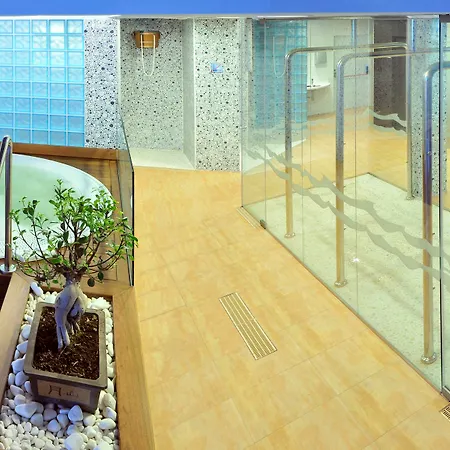 Ght绿洲托萨酒店&spa 滨海托萨