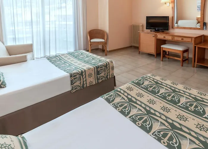 Ght Oasis Tossa & 4*