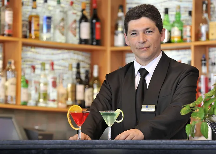 Ght Oasis Tossa & 4*