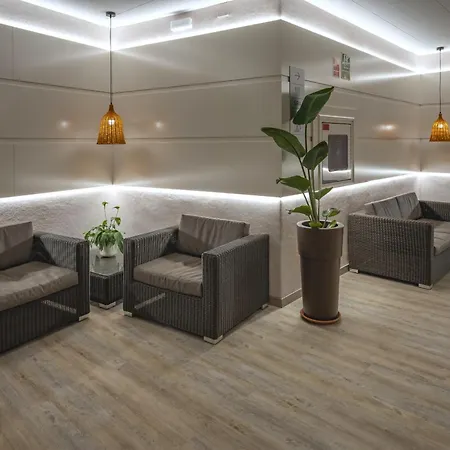 Ght绿洲托萨酒店&spa