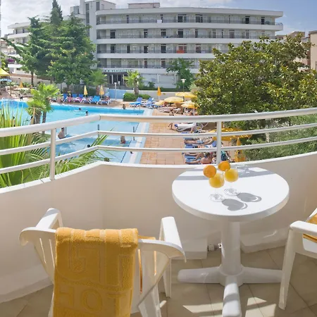 Ght绿洲托萨酒店&spa