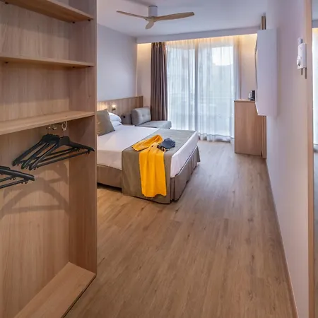 Ght Oasis Tossa &