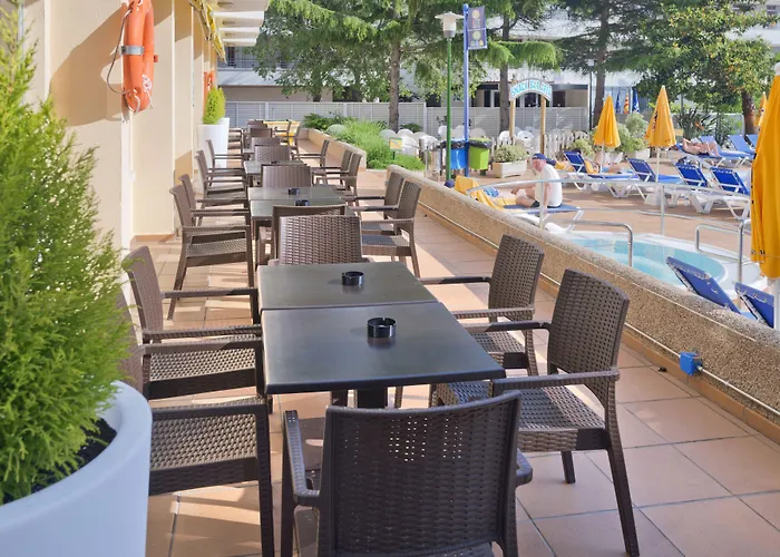 Ght Oasis Tossa & 4*