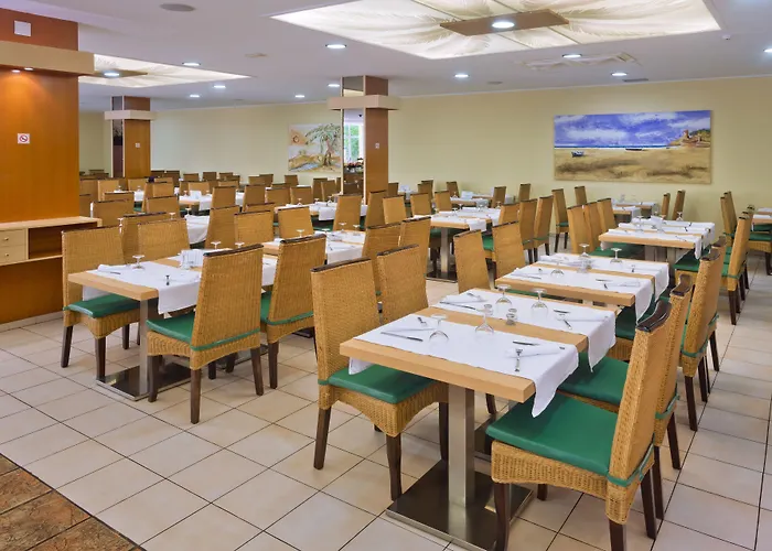 Ght Oasis Tossa & 4*