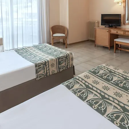 Ght Oasis Tossa & 4*