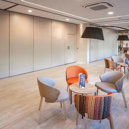 Ght Oasis Tossa & 4*